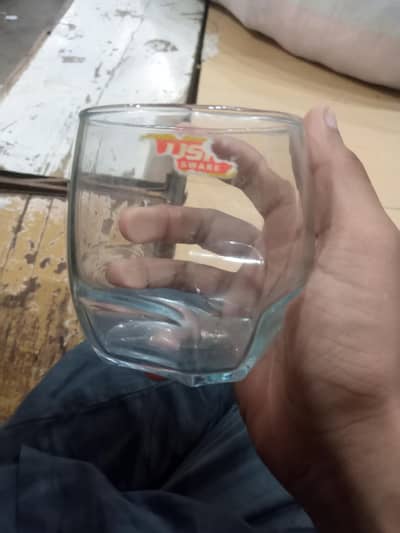this glass feel rich