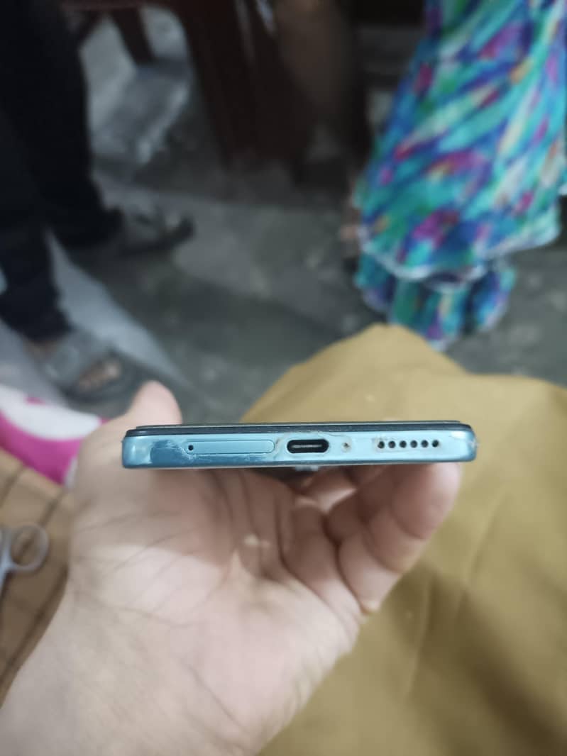 Xiaomi Redmi Note 12 Pro 4