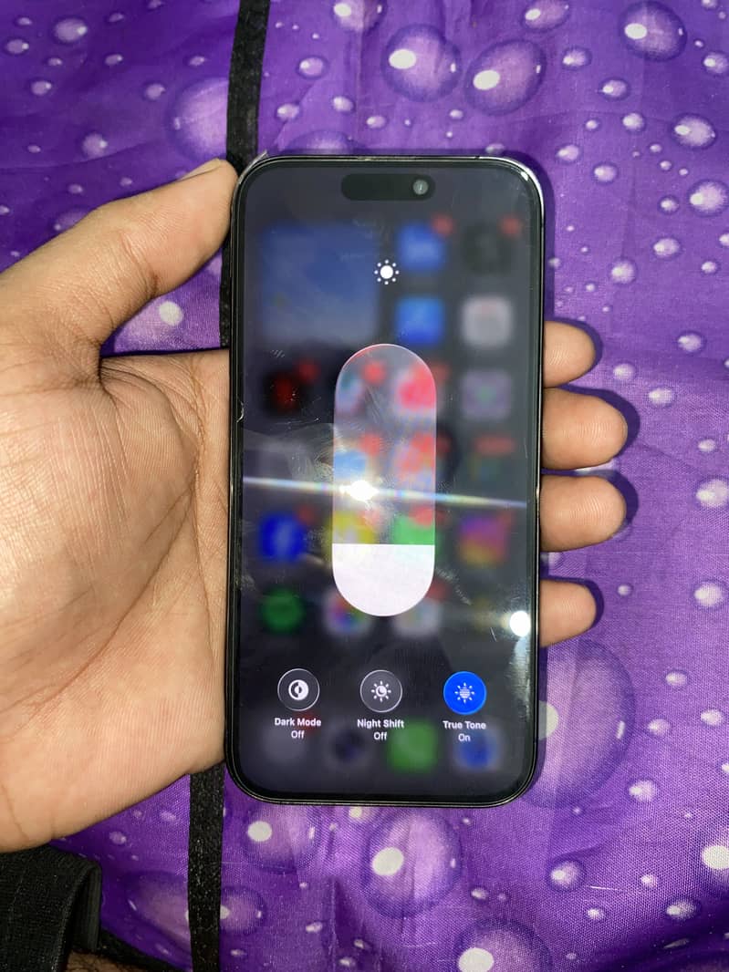 Apple iPhone 15 Pro 6