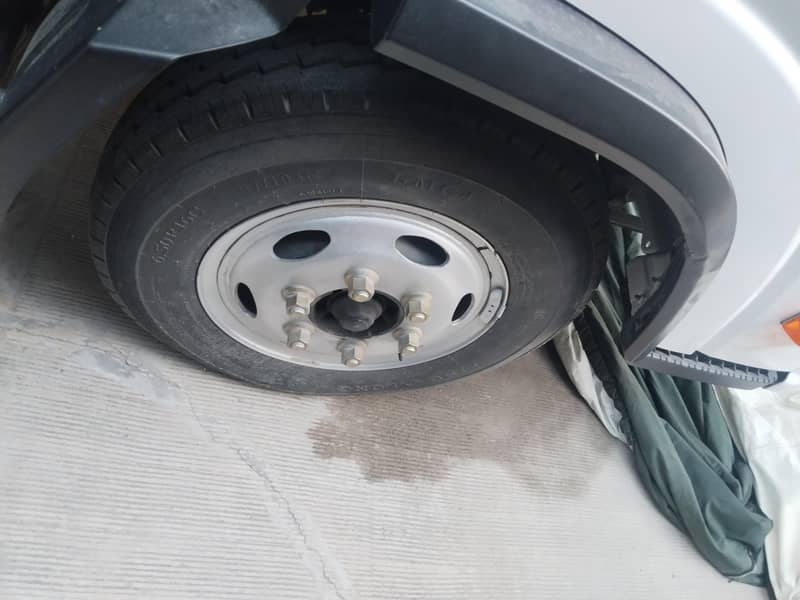 faw Mazda in mint condition 3