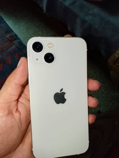 Apple iPhone 13
