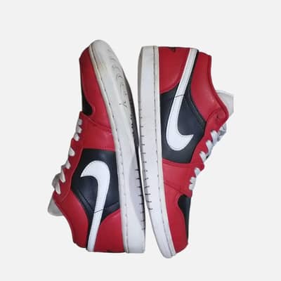PRELOVED ORIGINAL BRANDED SNEAKERS