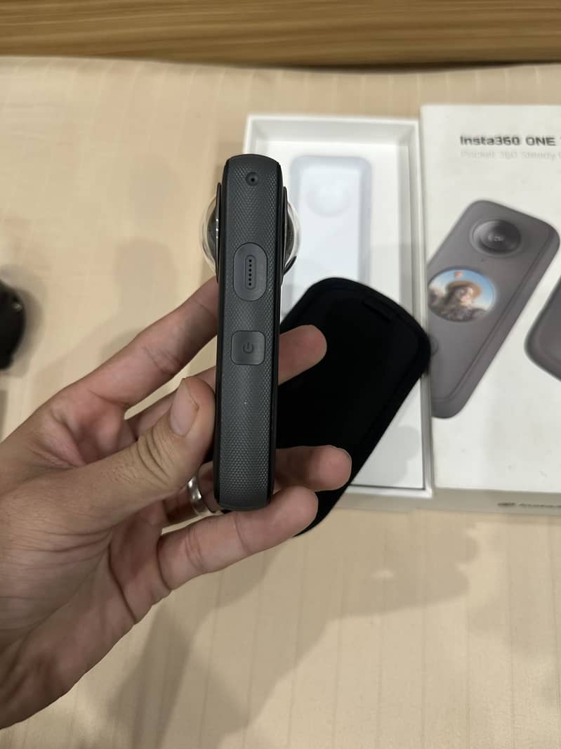 Insta 360 x2 1