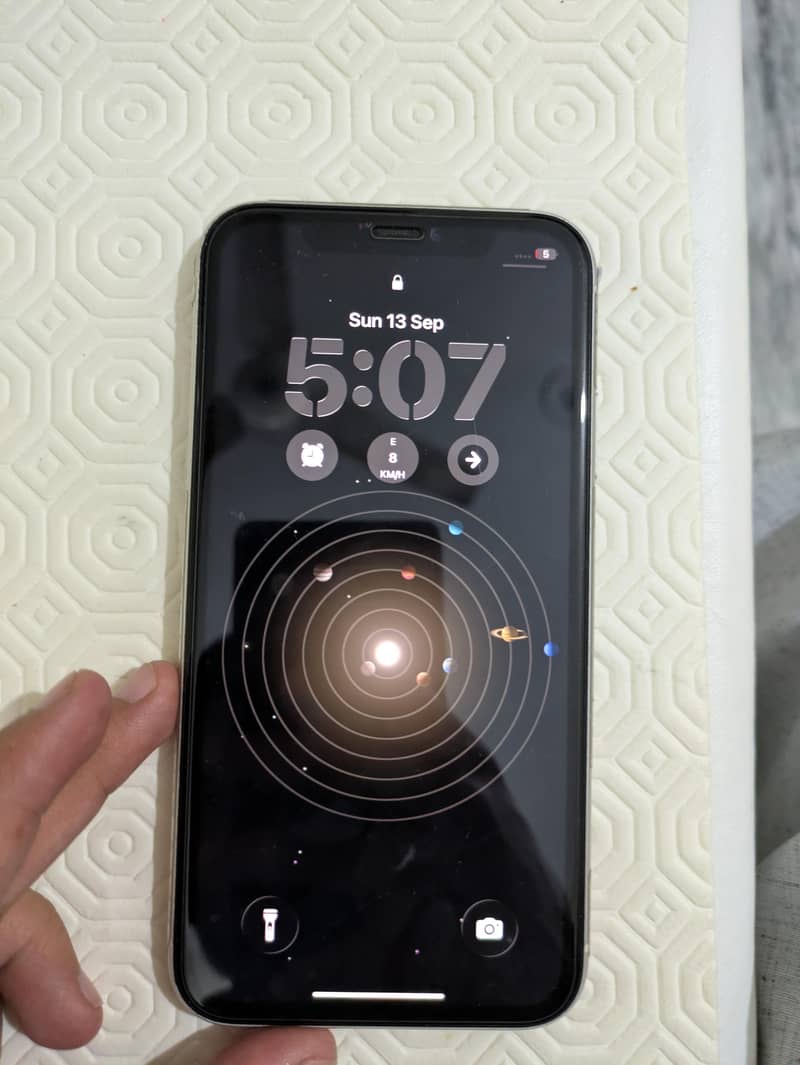Apple iPhone 11 7