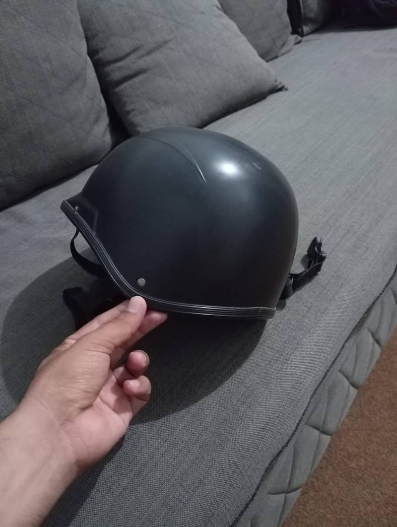 Helmet 0