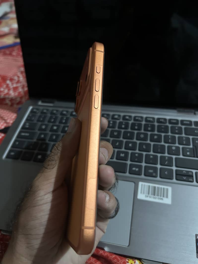 Apple iPhone 17 Pro Max 2