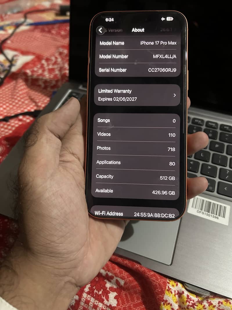Apple iPhone 17 Pro Max 4