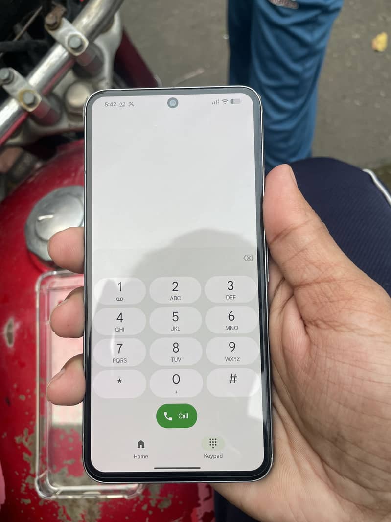 Google Pixel 8 2