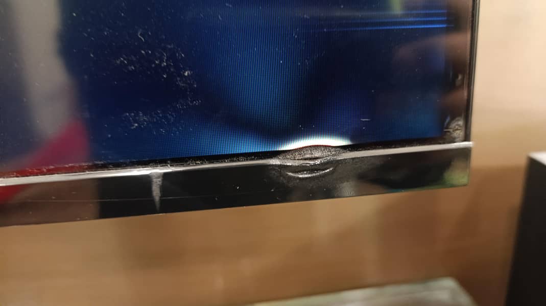 Haier LED TV 3