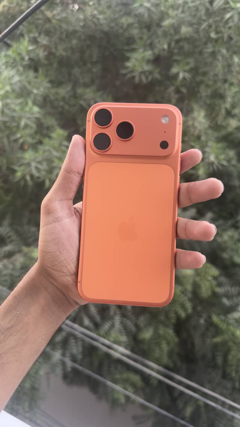 Apple iPhone 17 Pro Max 2