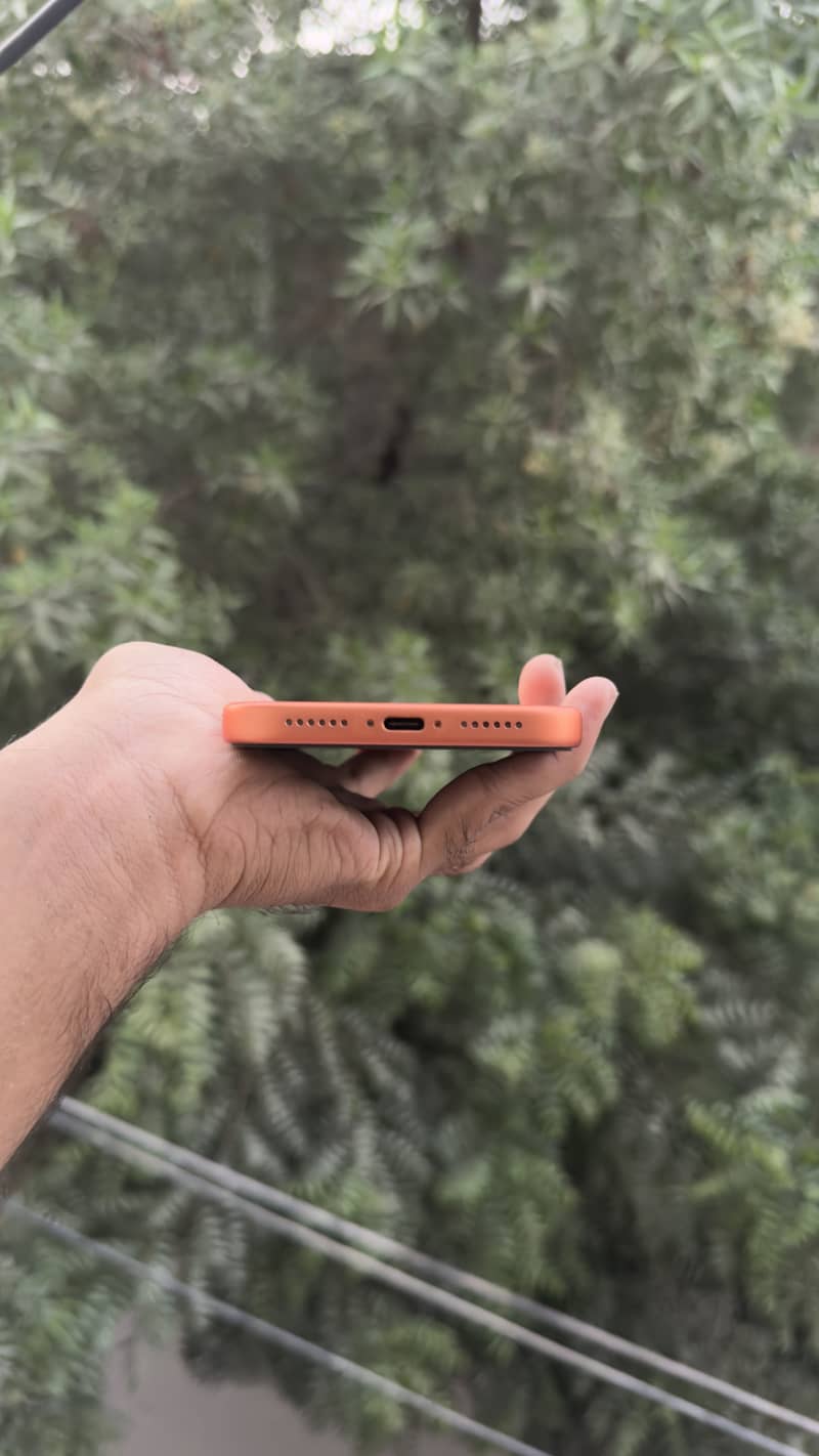 Apple iPhone 17 Pro Max 6