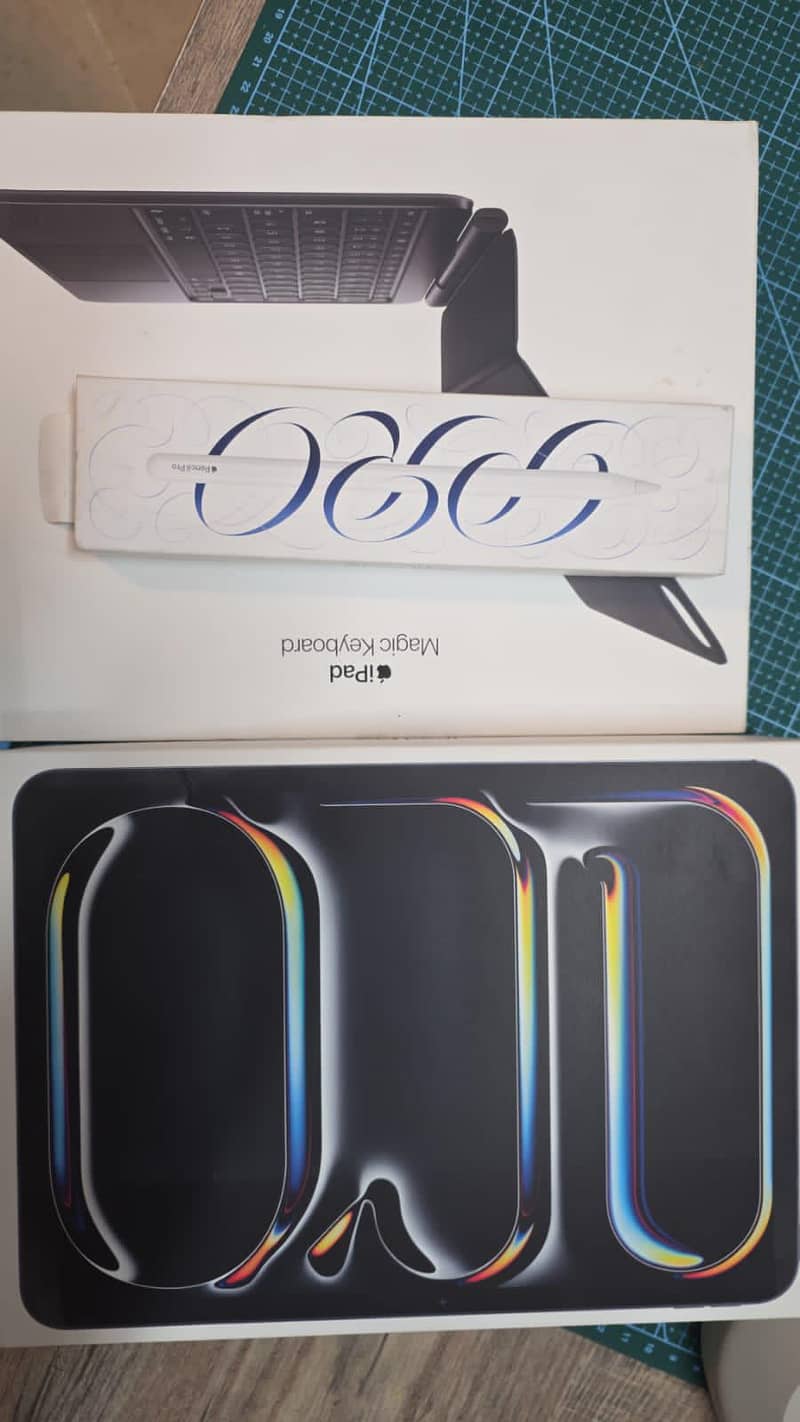 Apple ipad pro M4 complete box 0