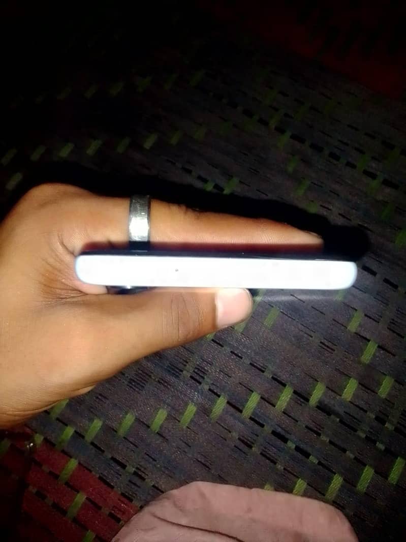 Samsung Mobile A13 4