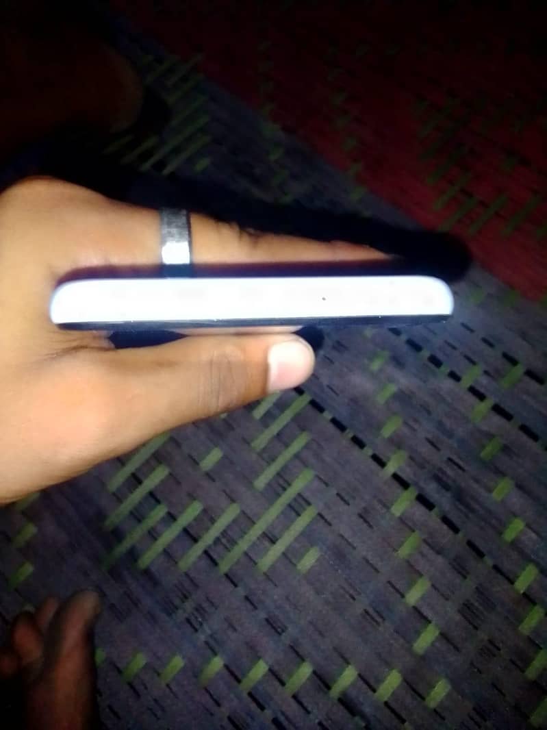 Samsung Mobile A13 10
