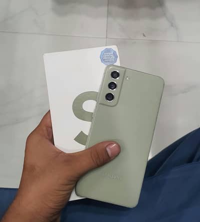 Samsung Mobile S21 FE