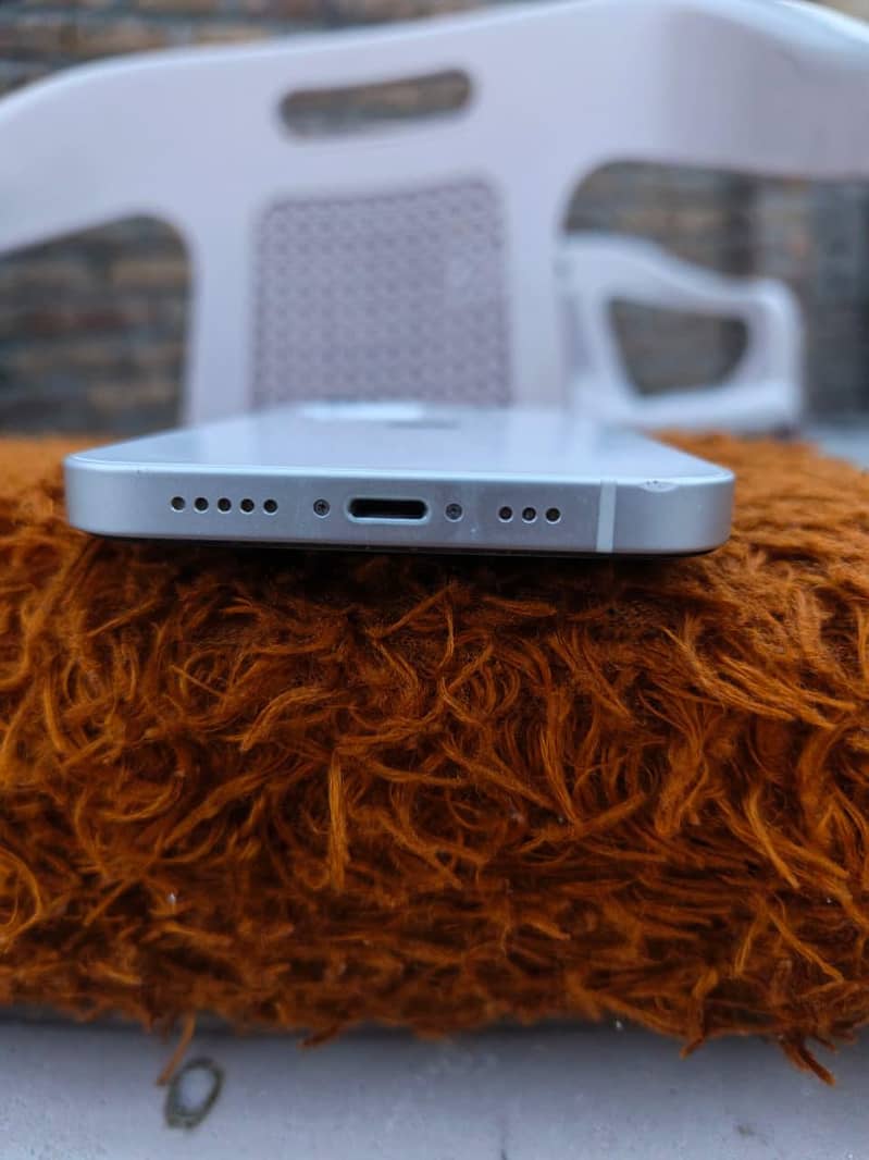 Apple iPhone 12 3