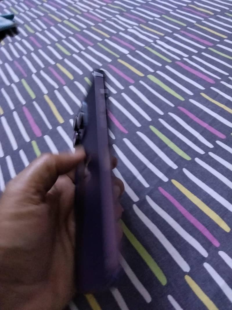 Apple iPhone 14 Pro Max 0