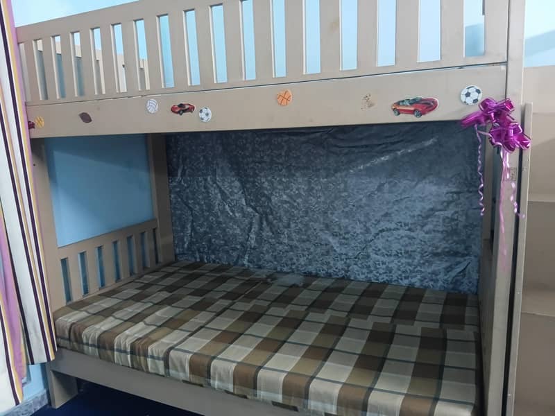 Bunk Bed, Kids Table & Cupboad (plastic) 4