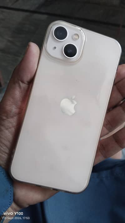 Apple iPhone 13