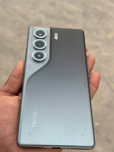 Tecno CAMON 40 Pro