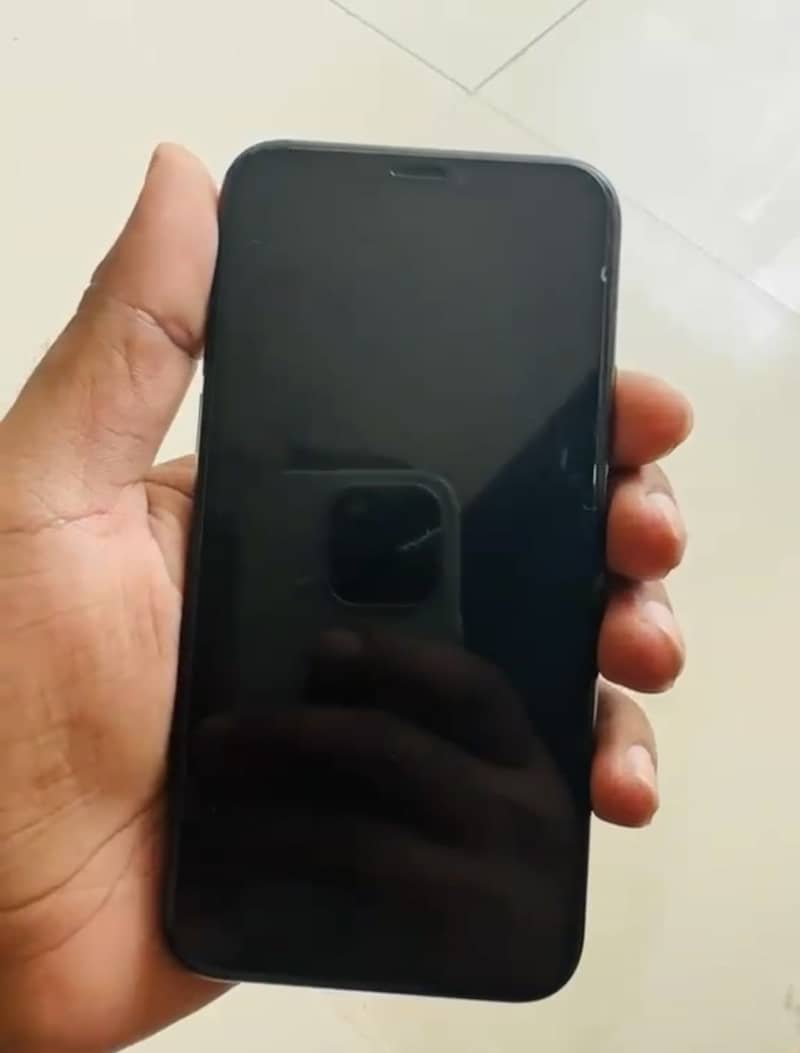 Apple iPhone 11 Pro 1