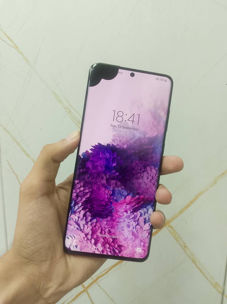 Samsung Mobile S20 Plus 4