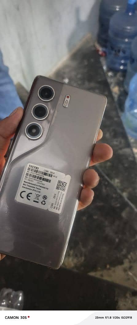 Tecno CAMON 40 Pro 1