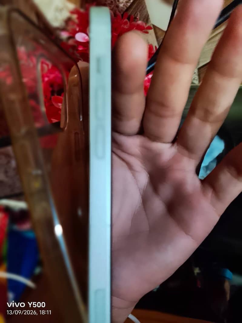 iphone 12 4