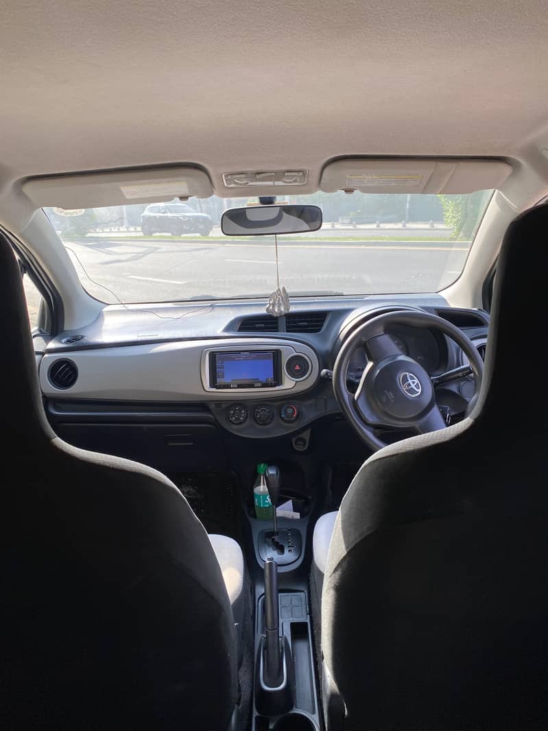 Toyota Vitz 2012 6