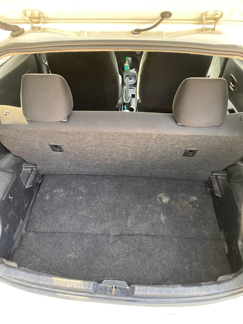 Toyota Vitz 2012 11