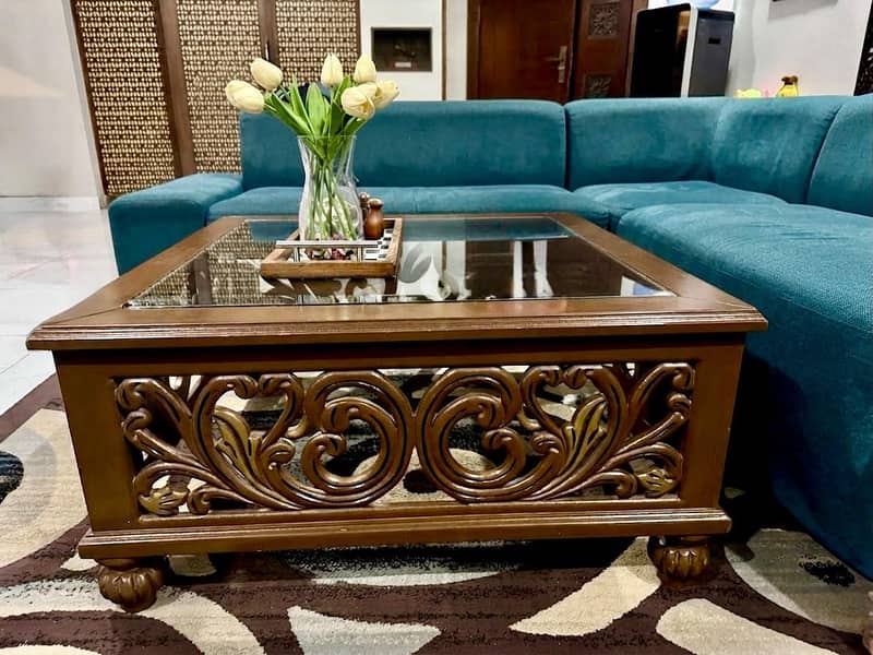 Center Table 0