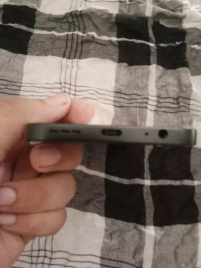 Nubia V 80 pro