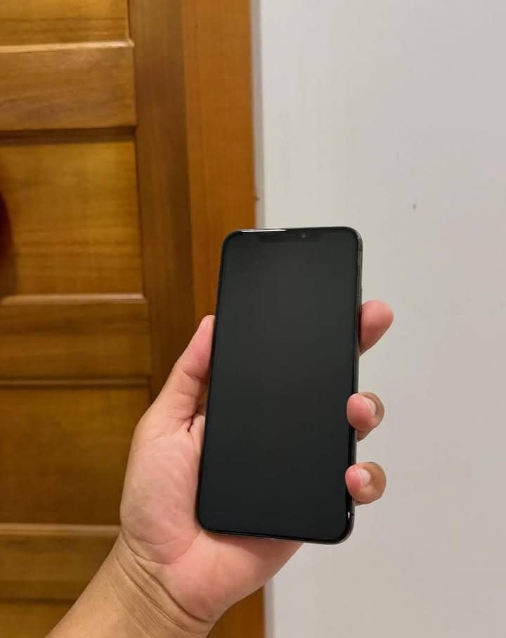 iphone xs max 1