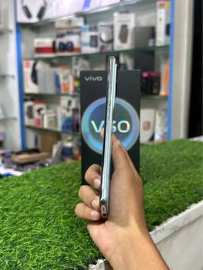 Vivo V30 8GB Ram 256 GB Memory Pta Approved. 0325=7059=384