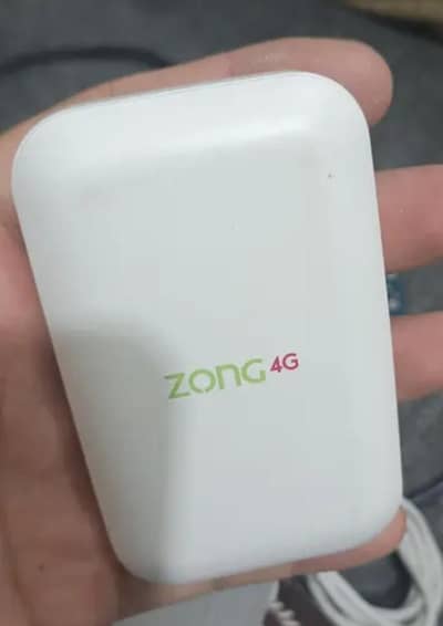Zong 4G Mobile Wifi Device (Bolt+) for Sale - Clean Condition