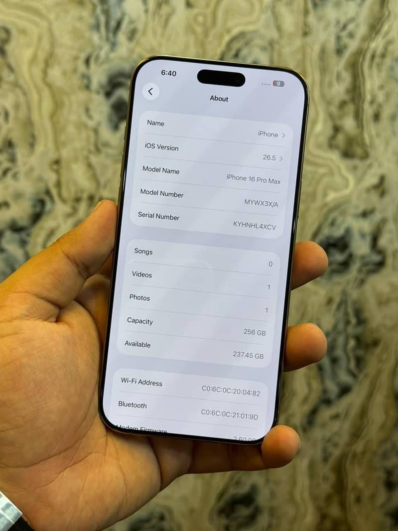Apple iPhone 16 Pro Max 3