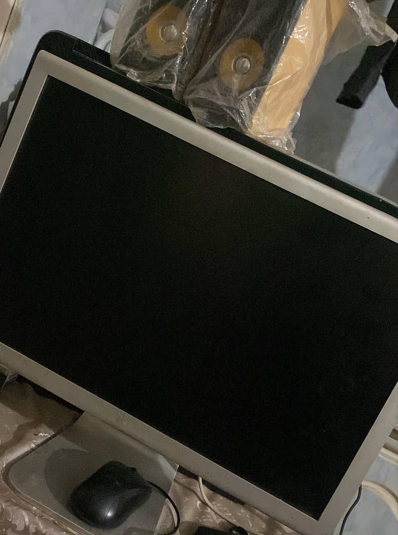 APPLE LED SCREEN 0