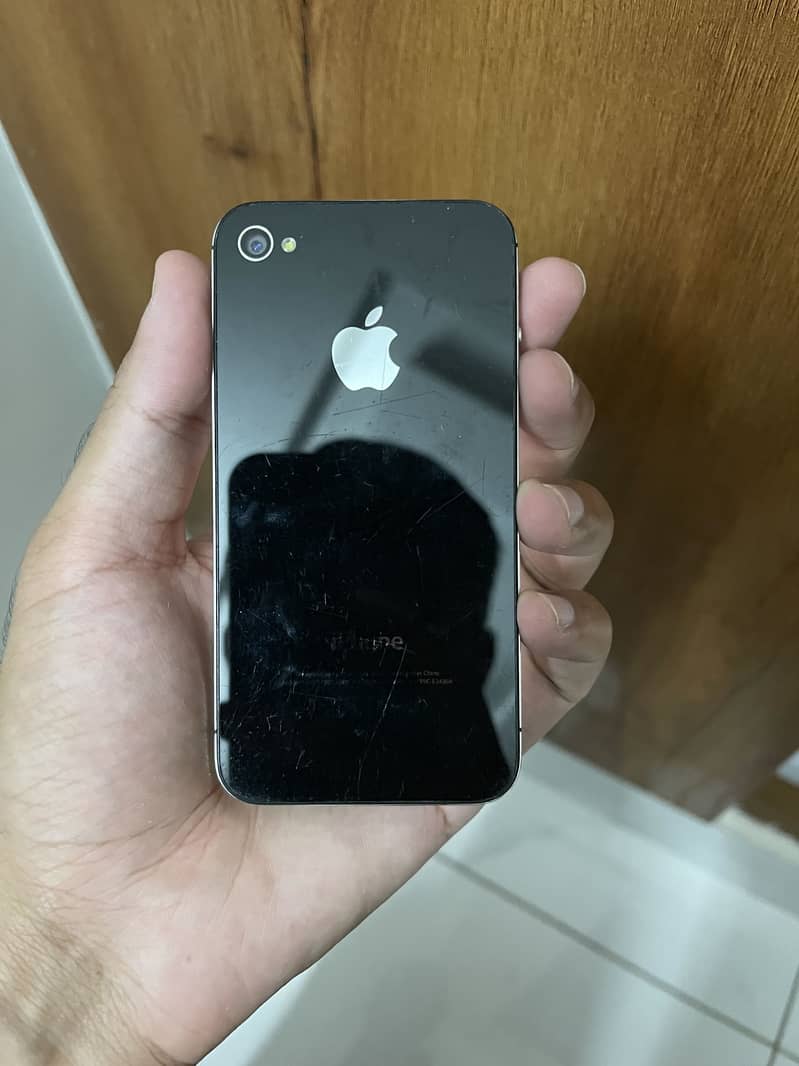 Apple iPhone 4s 2