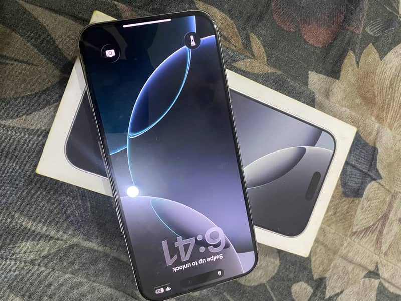 Apple iPhone 16 Pro Max 6