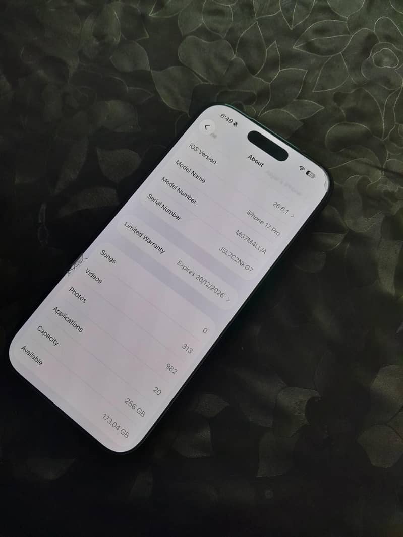 Apple iPhone 17 Pro 3