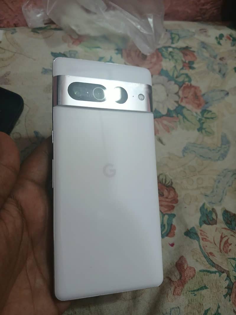 Google Pixel 7 Pro 2