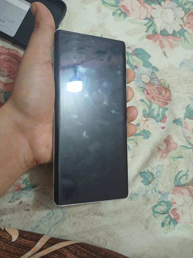 Google Pixel 7 Pro 8