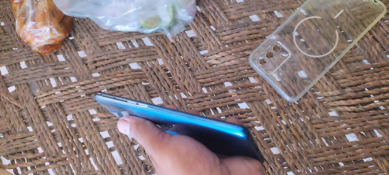 OPPO F19 4