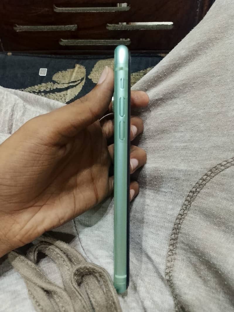 Apple iPhone 11 1