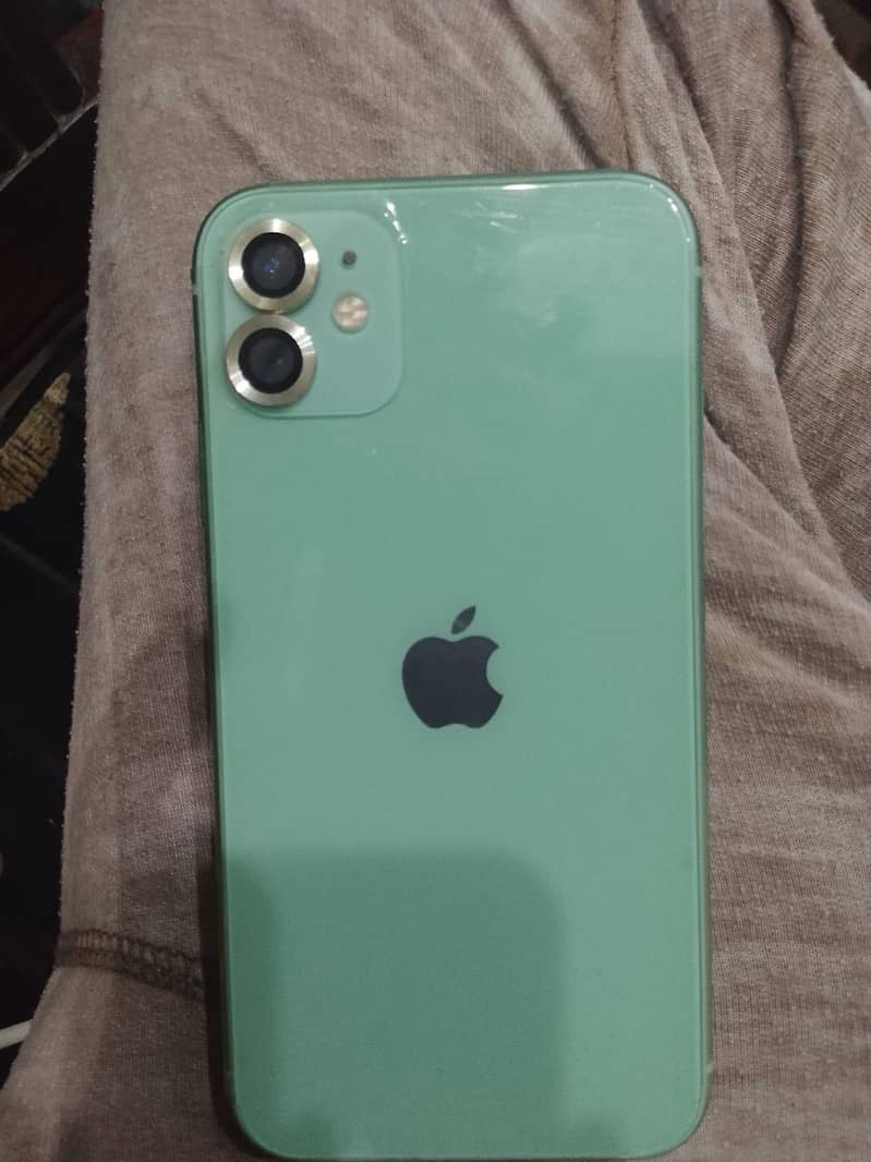 Apple iPhone 11 3