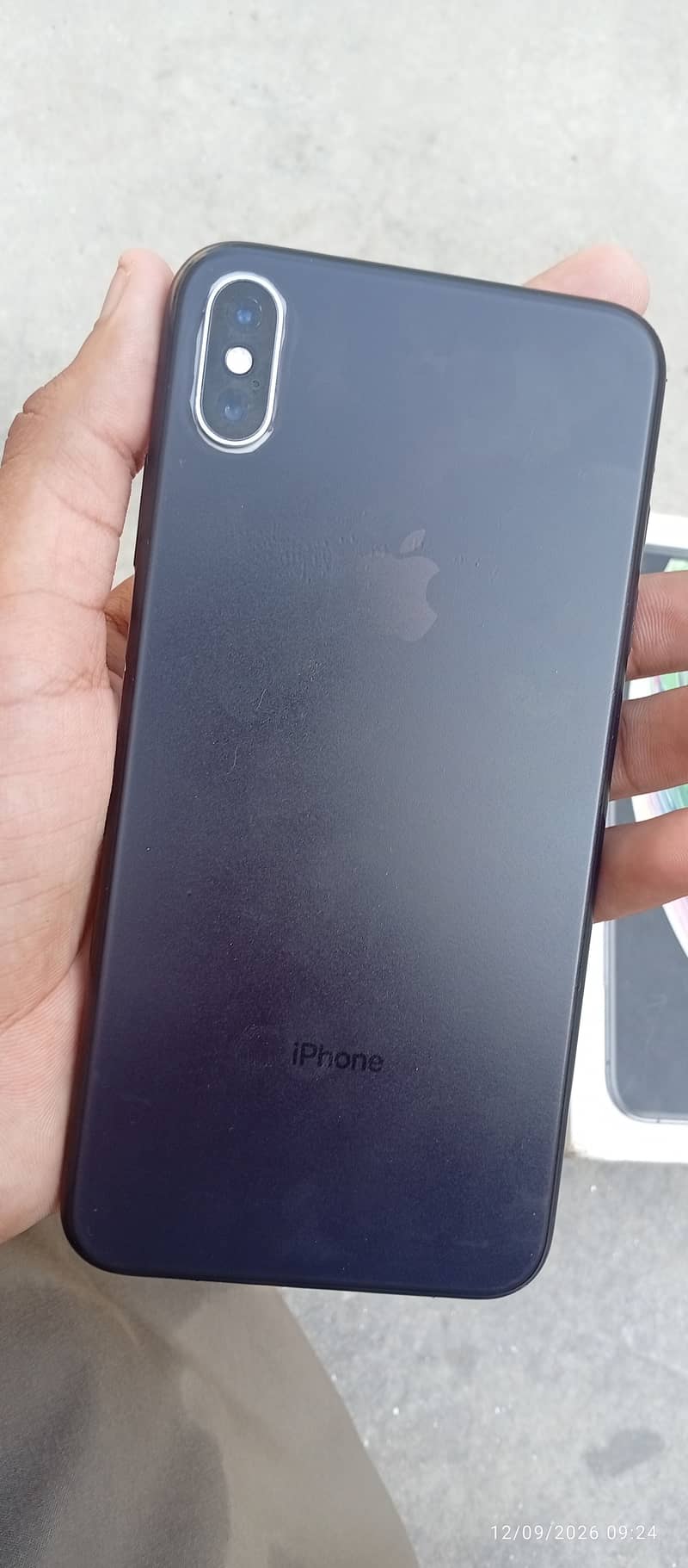 Apple iPhone XS Max 7