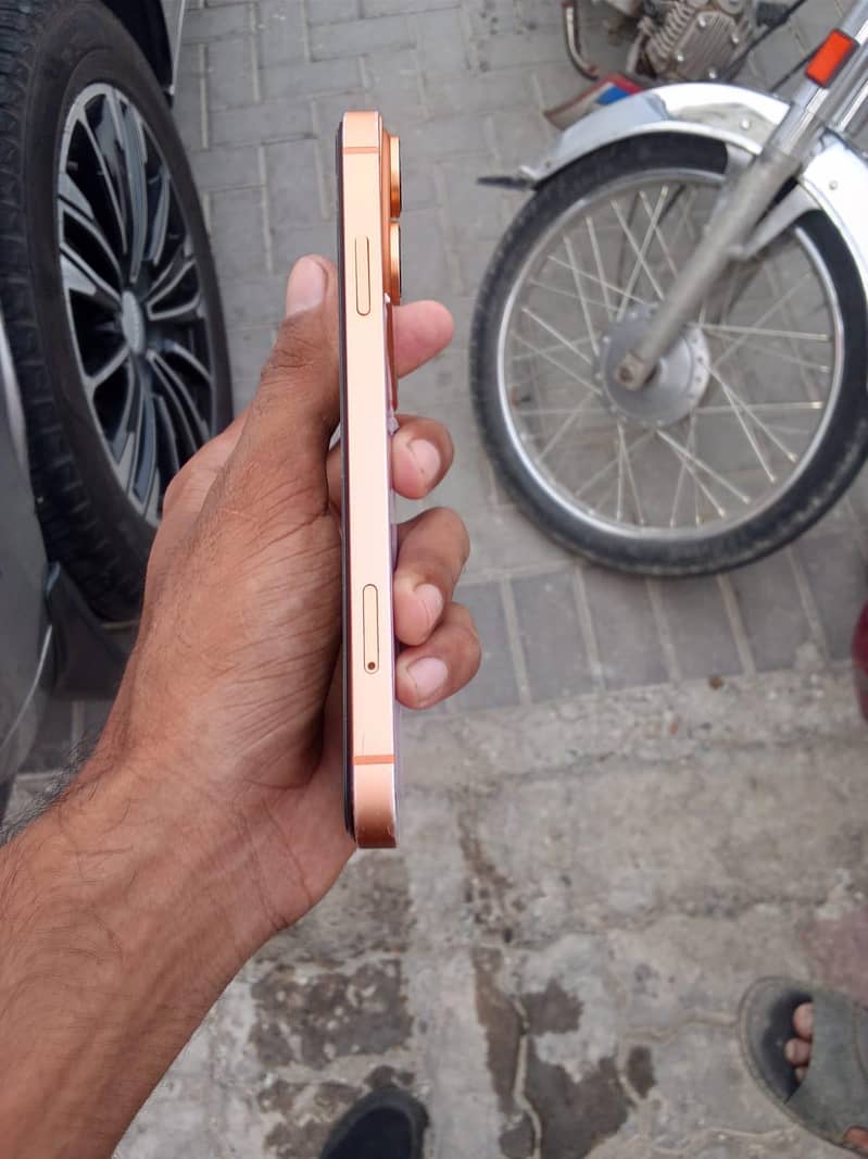 iPhone XR Convert 17 Pro max 1