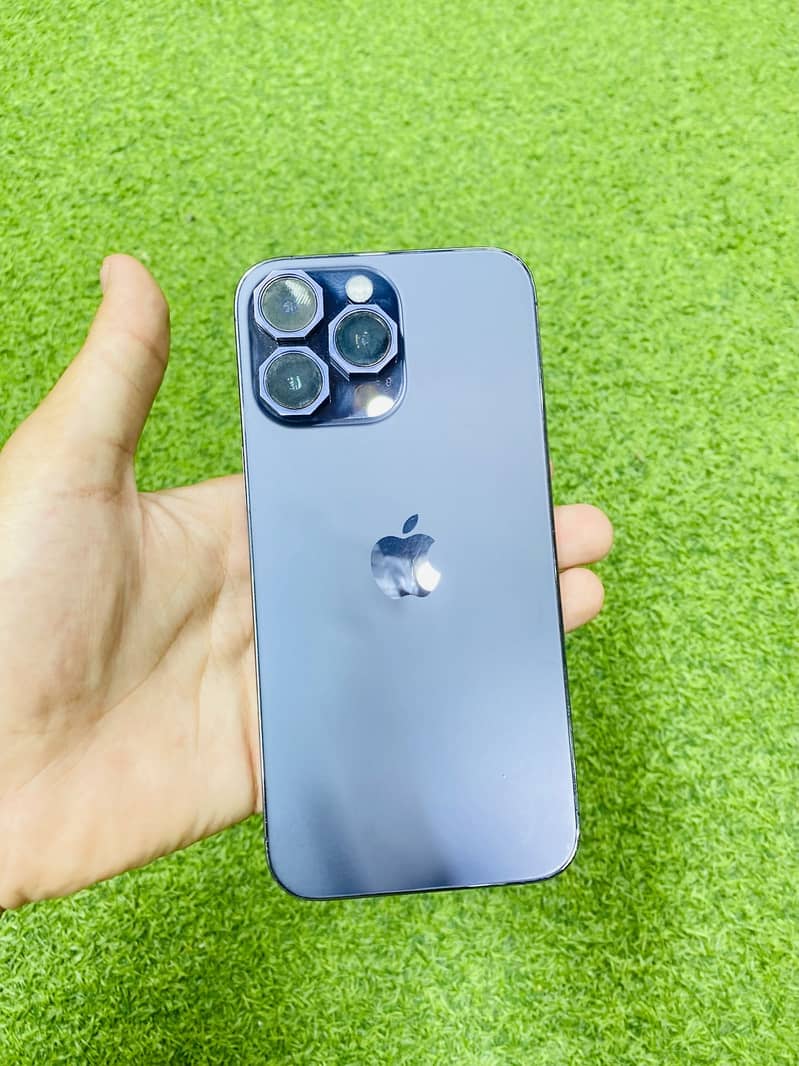 Apple iPhone 14 Pro Max 4