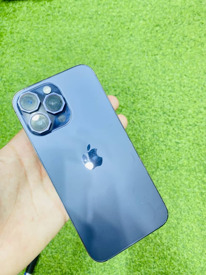 Apple iPhone 14 Pro Max 10