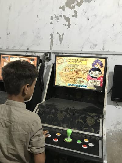 Tokken aracade Machine